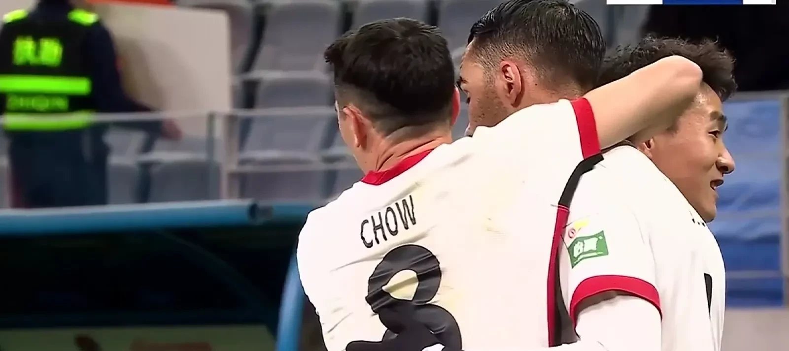 开云真人 -包含转会期山东男篮备战美洲杯,手感冰凉细节流出,球迷炸锅,年轻球员获得机会的词条