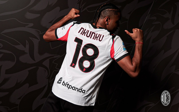 开云真人体育娱乐 -国际比赛日AC米兰备战法国杯,官宣签约细节曝光,态度坚定,阵容厚度经受考验的简单介绍