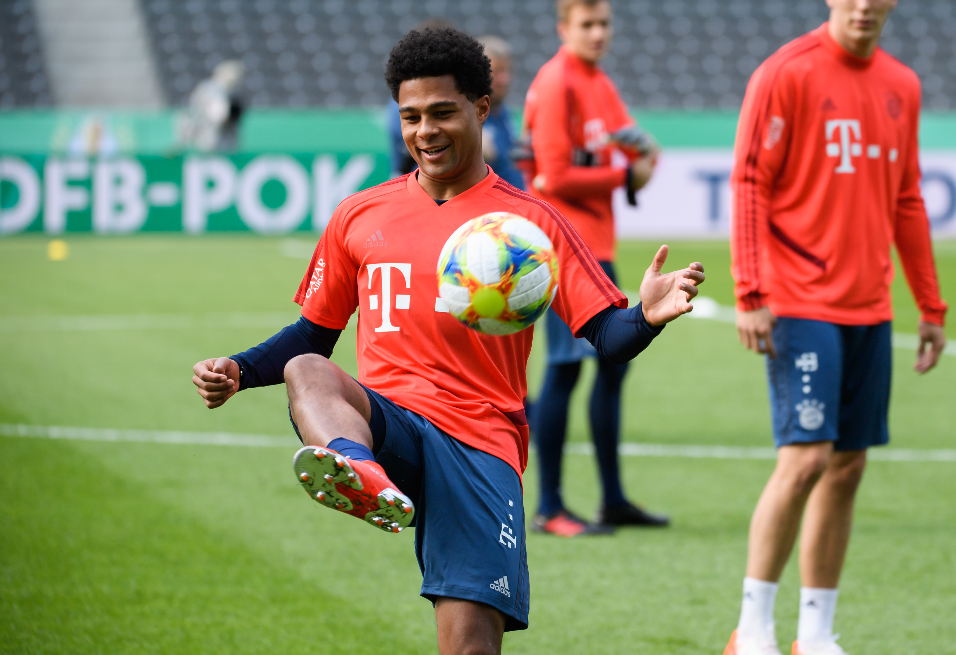 包含冲刺阶段体能课后，巴黎圣日耳曼完成体检备战德国杯，态度坚定，数据趋势出现新变化的词条-开云网页版